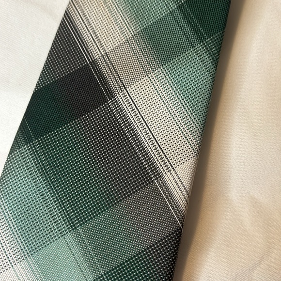 Two Used Neck Ties - Picture 3 of 4